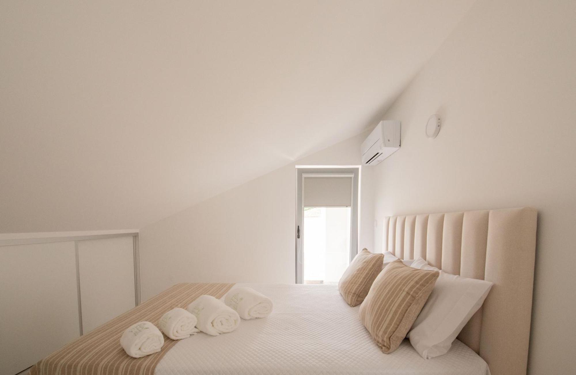 Sun House - Local -